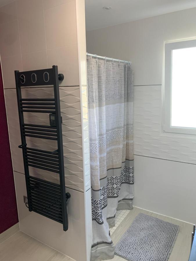 Chambre Privee/Climatisee+Tv /Petit Dejeuner Inclu/Tout Confort Nevers Eksteriør bilde